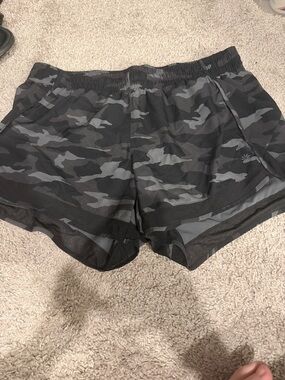 Athleta Black & Gray Camo Running Shorts